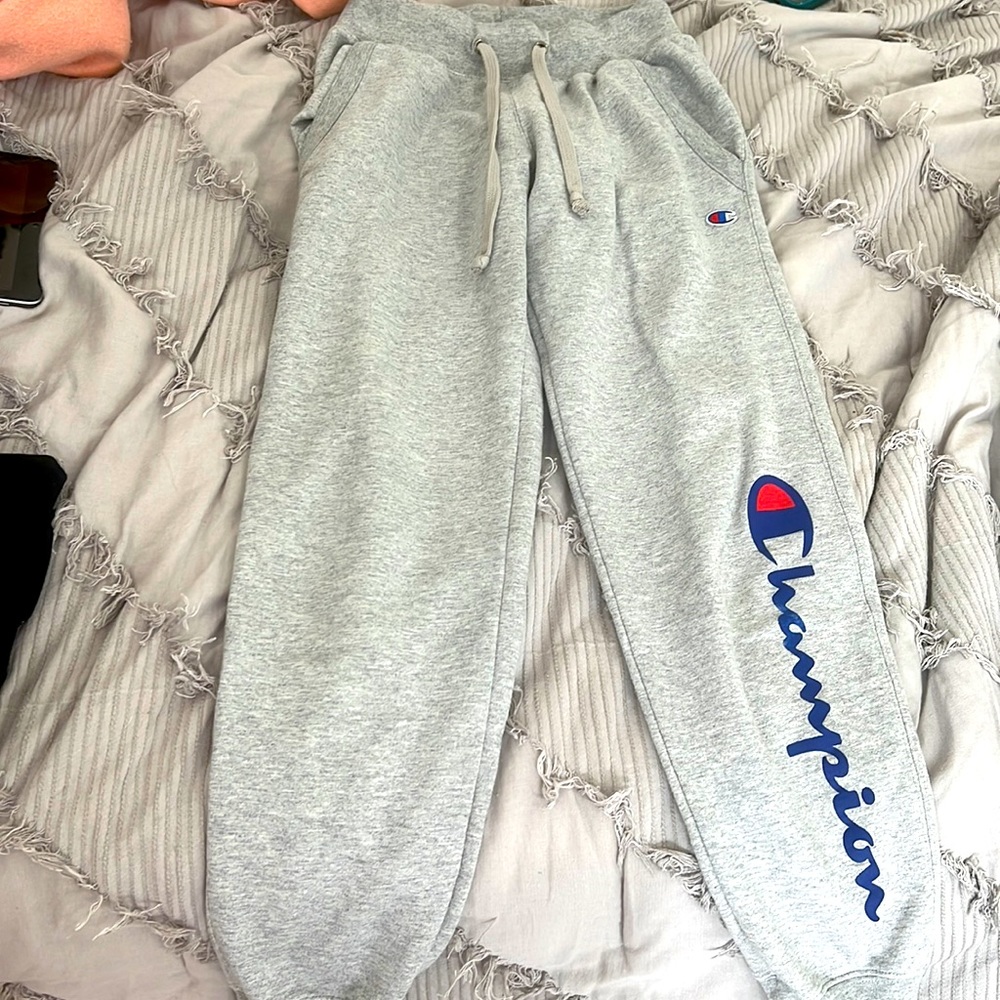 mans xs sweats ! they are new and have only been worn once ‘